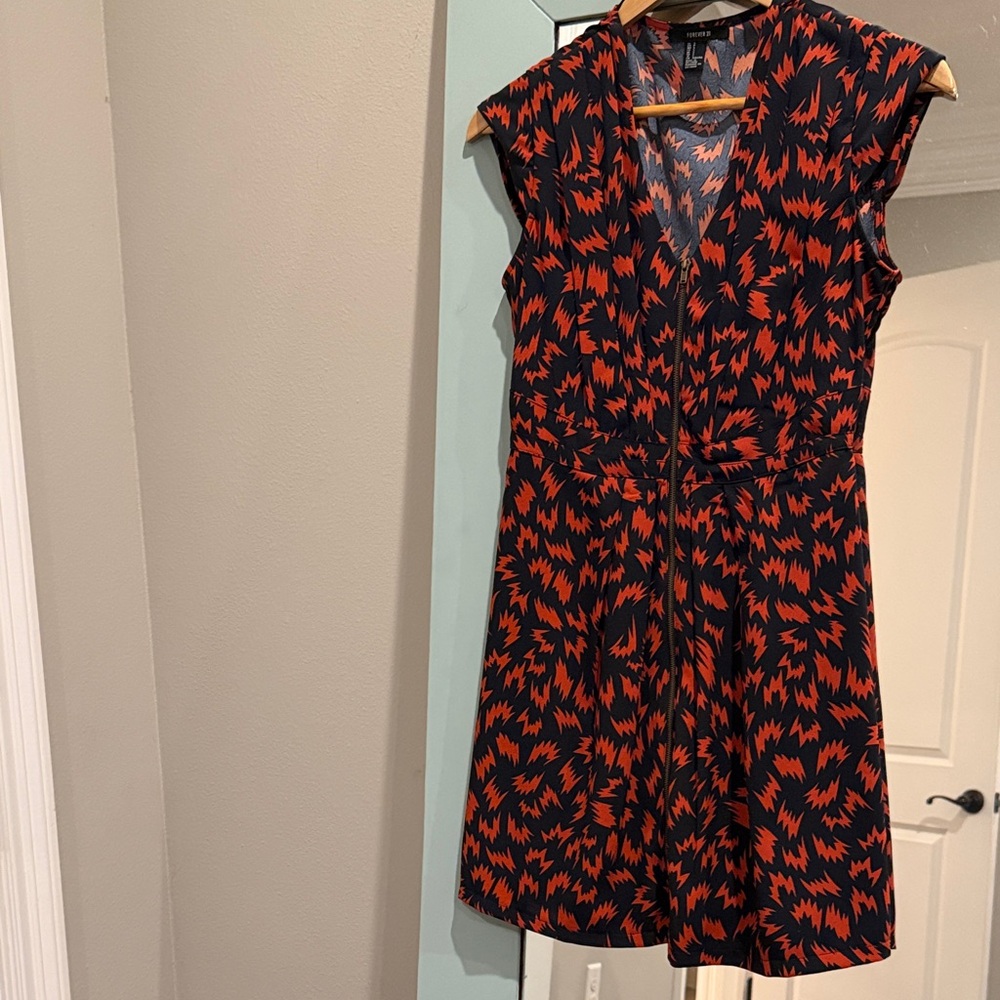 Stylish Black and Red Patterned Dress